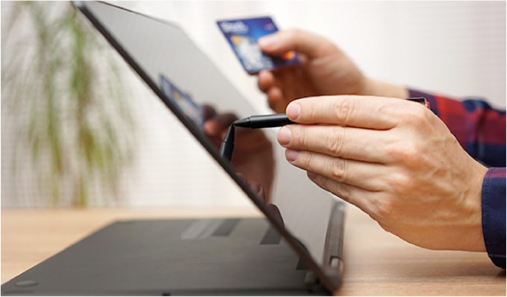 Things to Consider When Choosing an Ecommerce CRM