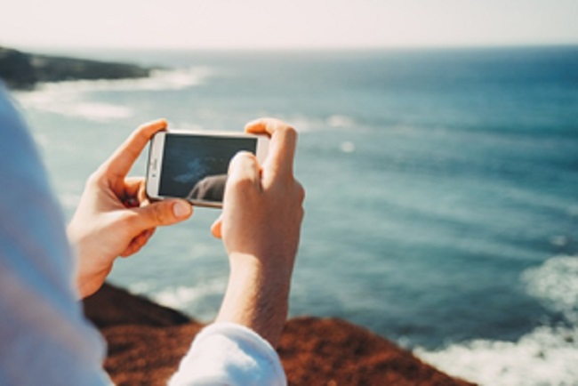 Effective Ways to Protect Your Phone When Traveling Abroad