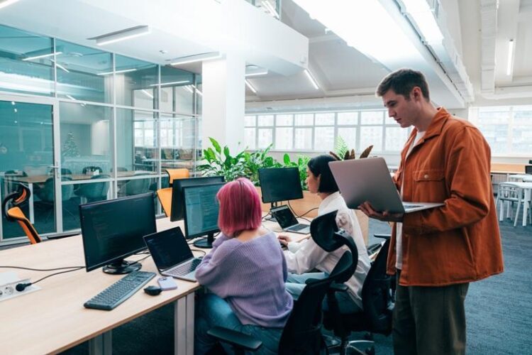 Why White-Labeling SEO and Web Design is More Efficient Than Hiring In-House Staff