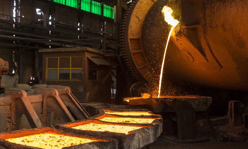 What Factors Affect Particle Size Distribution During Material Processing?